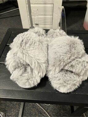 NEW!!! Fluffy Slippers by Famiport